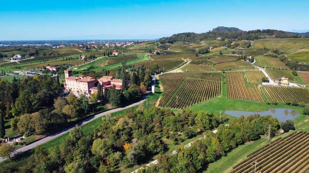 Il Collio di Capriva del Friuli (Gorizia) ripreso dal drone.